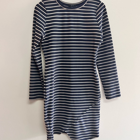 iris Dresses & Skirts - Iris Brand was Long Sleeve Dress